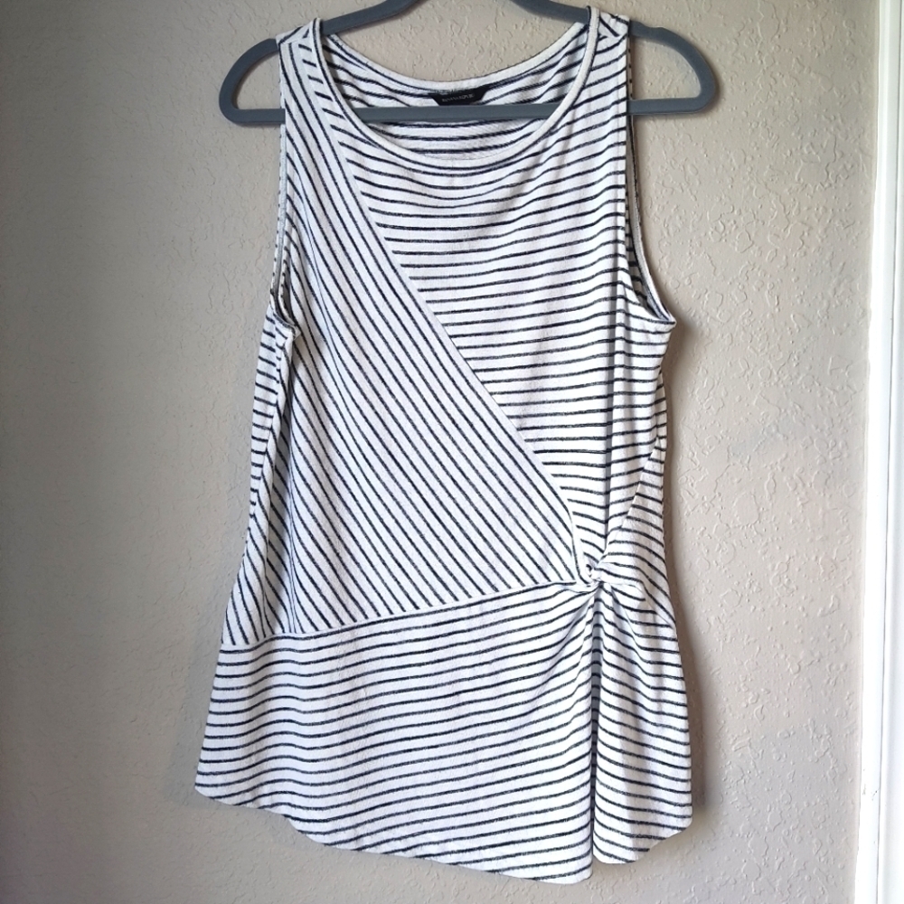 Banana Republic Sleeveless Stripped Front Twist Blouse size L